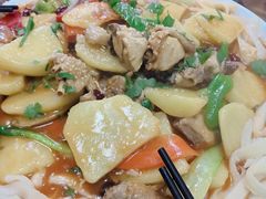 新疆大盘鸡-伊清斋牛肉面(华佗路店)