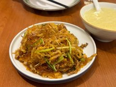 酸菜炒粉-老昌春饼(中央大街店)