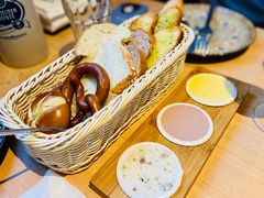 -LENBACH兰巴赫西餐啤酒坊(大连东港店)
