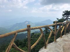-罗田薄刀峰风景区