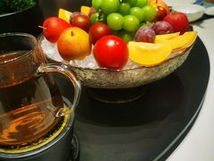 -鞍山大白鲨美食酒店