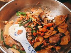 -洞庭土菜小炒馆(易发广场店)