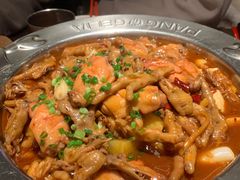 -胖哥俩肉蟹煲(华贸店)