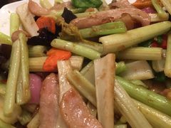 -龙桥私厨·姜花菊花过桥鱼·顺德菜(容桂店)