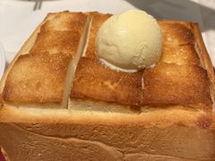 -港丽餐厅(高德置地店)