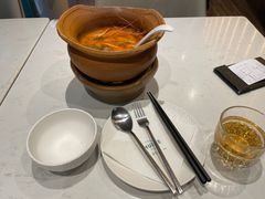 越式冬阴功海鲜汤-美奈小馆·越南料理(中航城君尚购物中心店)