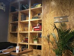 -新华里咖啡书吧(新华书店小寨店)