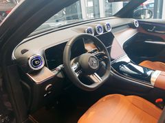 -贵州贵星奔驰4S店(观山湖店)