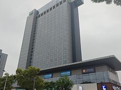 -上海浦东康桥绿地假日酒店