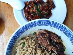 -沪西老弄堂面馆(定西路店)