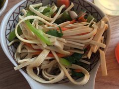 豆腐丝-江小渔鲜鱼火锅(冠亚星城店)