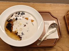 -RUXU入续鸳鸯糖水铺(万菱汇店)