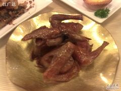 招牌乳鸽-唐宫海鲜舫