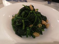 果仁菠菜-东方饺子王(新奥购物中心店)