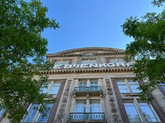 -De Bijenkorf百货公司