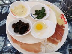 -桥香园过桥米线(国贸店)