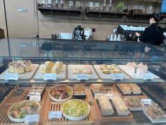 面包甜点陈列柜-深圳中洲万豪酒店·咖啡廊