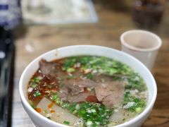 -陇上全荟兰州传统牛肉面(延吉路店)