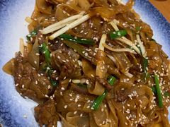 炒河粉-粤域茶餐厅