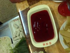 这血淋淋的是鲜鸭血。。。。-蜀留香火锅(白堤路店)