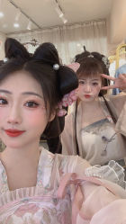 -一揽芳华汉服旗袍体验馆(拙政园店)
