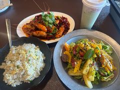 -曼听小寨海鲜烧烤·大连辣炒大王(盖州街店)