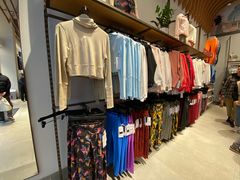 -lululemon(比斯特购物村店)