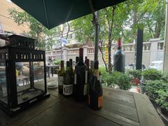 -SISTERS BAR RESTAURANT川意酒馆(嘉善老市H楼店)