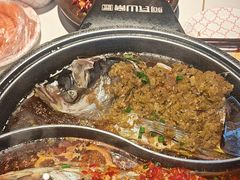-阿瓦山寨·湘菜现炒·剁椒鱼头王(咸阳总店)