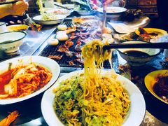-马路牙子烧烤音乐酒馆(望京店)