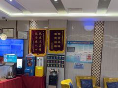 -潮漫酒店(北京通州环球度假区临河里地铁站店)