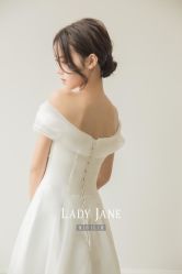 -Lady  Jane高端婚纱礼服馆