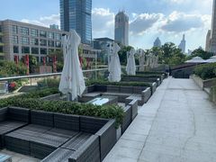 -UNI UNI(环亚凯瑟琳店)