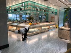 自助取餐区-绿岛港轩海鲜烤肉涮锅自助餐厅