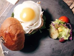 -HIGH FIVE哈福手工汉堡(桂林路店)