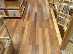 -猫的天空之城概念书店(杭州南宋御街店)