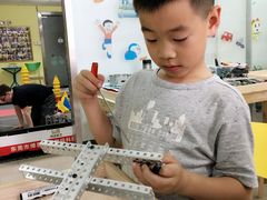 -睿冠机器人活动中心(徐汇中心)