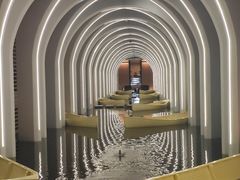 -涨巢·潮玩水疗局