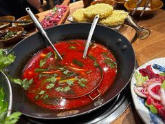 -贵厨酸汤牛肉(小十字店)