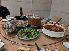 -荣基四海一家·家常菜·海鲜大排档(新安店)