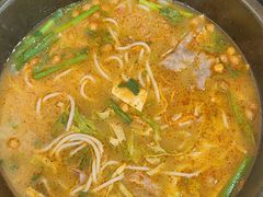 -花馬肆.云南过桥米线(汉神购物广场现场熬汤店)