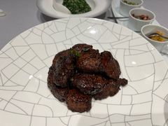 沪市牛肉粒-屋里厢上海菜馆