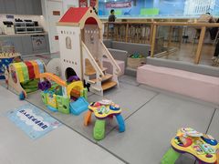 -龙格亲子游泳·水育早教运动中心(上虞钱江中心)