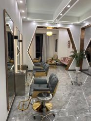 -V8潮牌·接发烫染连锁