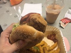 -麦当劳(凯德MALL太阳宫店)