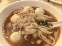 蟹粉鱼饺拼墨鱼丸河粉-永盈茶餐厅(中山四路店)