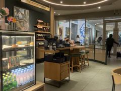 -星巴克臻选(南京金茂览秀城店)