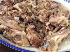 手抓羊肉-和月楼牛羊肉泡馍