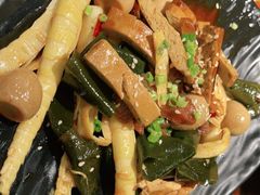 卤味素拼-嘎嘎鸭脑壳(蜀汉路店)