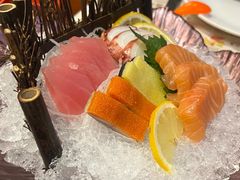 -荣誉国际酒店-云顶旋转餐厅